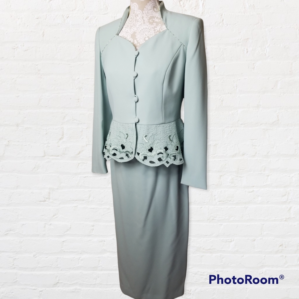 John Meyer of Norwich pastel green suit size 10P
